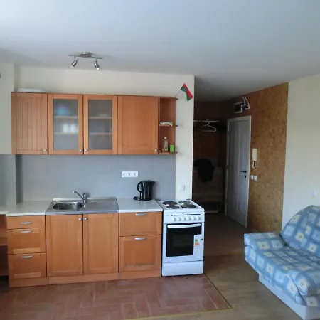 Studio Panorama With Pools And Beach, Daire Sveti Vlas