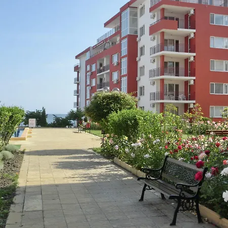 Studio Panorama With Pools And Beach,