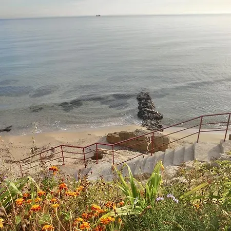 Studio Panorama With Pools And Beach, Апартаменты Свети-Влас
