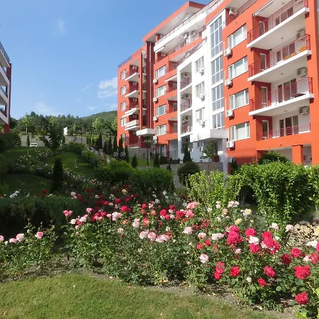 Studio Panorama With Pools And Beach, Апартаменты *